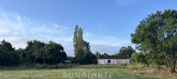 3 bedrooms House in Talais, France No. 358005 2