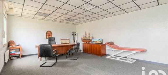 160m² Building in La Chapelle-d'Armentieres, France No. 60793 4