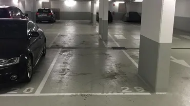  Garage in Mariahilf, Austria No. 153771