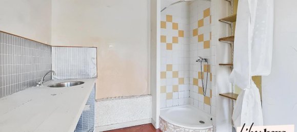 Квартира с 2 комнатами в Марсель, Франция № 294744 7