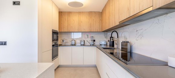 5 bedrooms Penthouse in Funchal, Portugal No. 94744 15