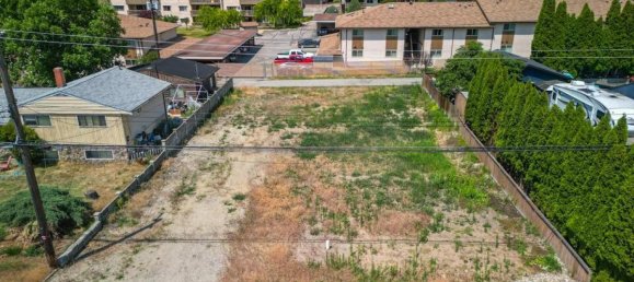  Land in British Columbia, Canada No. 1453 2