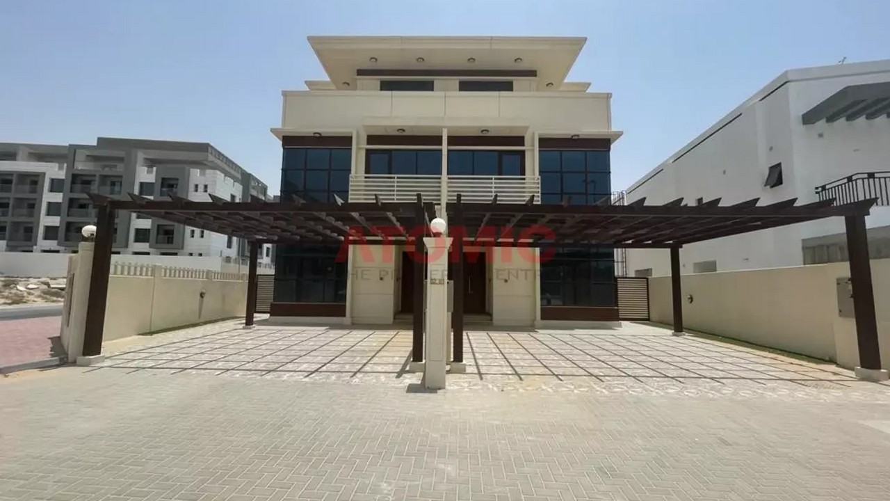 4 bedrooms Townhouse in Jumeirah Village Circle, UAE No. 863