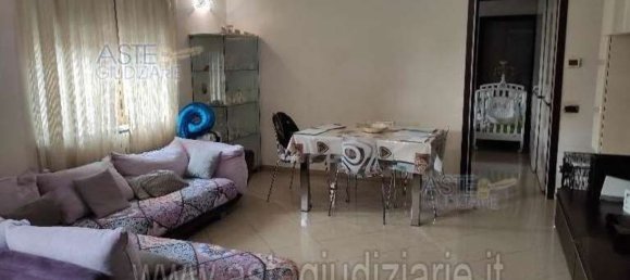 4-salle Appartement à Sesto San Giovanni, Italy No. 13893 14