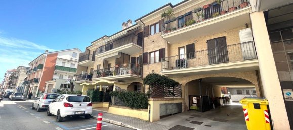 Apartamento de 2 habitaciónes en San Benedetto del Tronto, Italy No. 222981 2