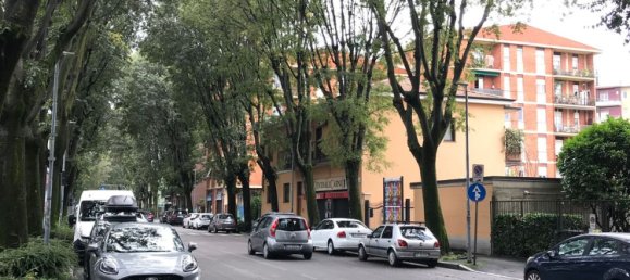 2 rooms Apartment in Monza, Italy No. 216270 3