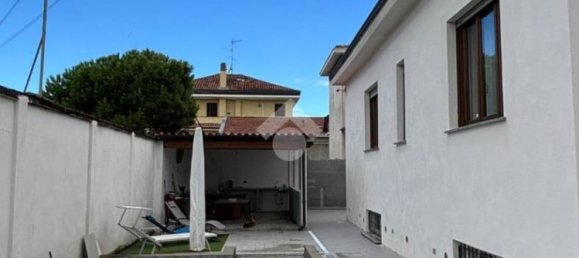 Villa de 3 dormitorios en Rho, Italy No. 314106 20