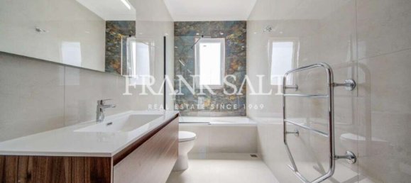 4 bedrooms Villa in San Gwann, Malta No. 10204 15