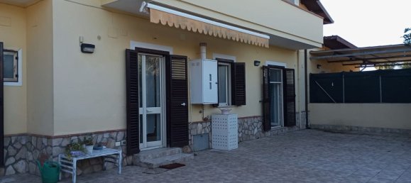 5-salle Appartement à Minturno, Italy No. 3041 3