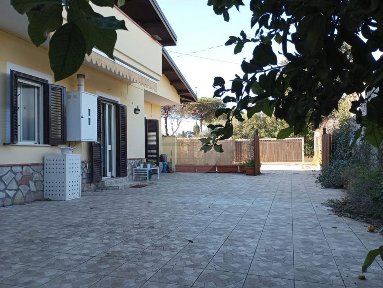 5-salle Appartement à Minturno, Italy No. 3041