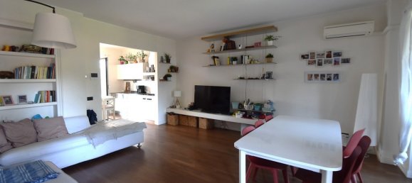 3 bedrooms House in Magenta, Italy No. 304476 11