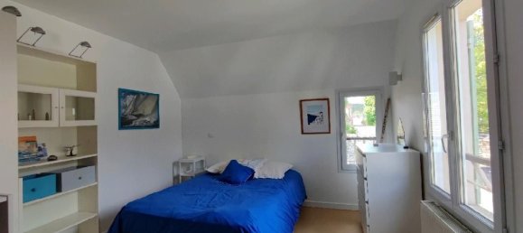 5 bedrooms House in Nesles-la-Vallee, France No. 180849 9