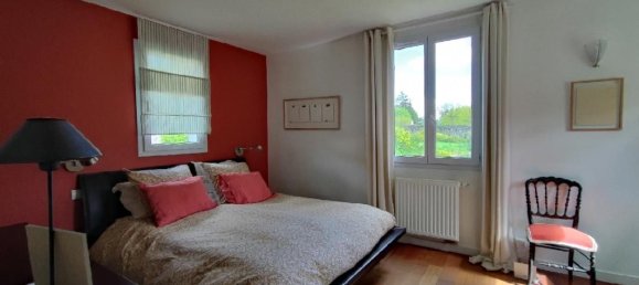 5 bedrooms House in Nesles-la-Vallee, France No. 180849 8