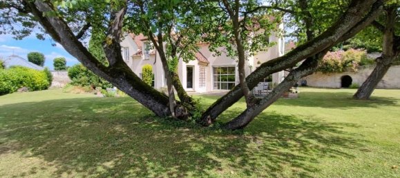 5 bedrooms House in Nesles-la-Vallee, France No. 180849 4