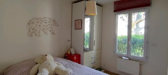 5 bedrooms House in Nesles-la-Vallee, France No. 180849 12