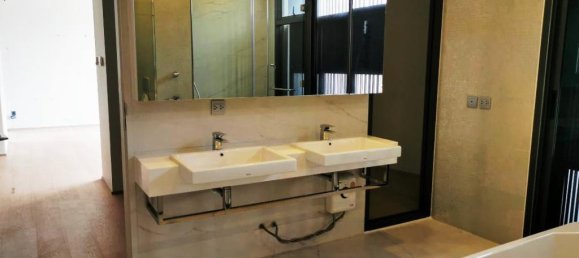 Café/restaurante de 4 dormitorios en Bangkok, Thailand No. 7170 12