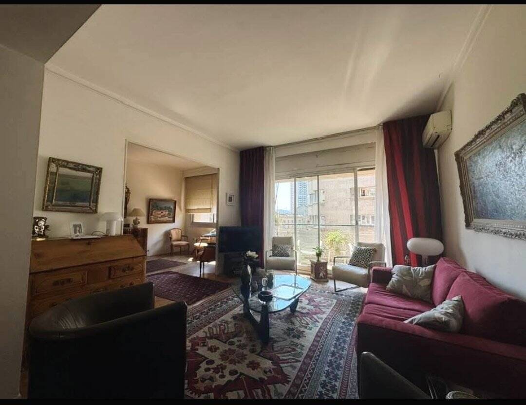 Apartamento de 3 dormitorios en Marseille, France No. 326803