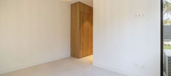 5 غرف نوم فيلا في Estepona, Spain رقم 186123 14