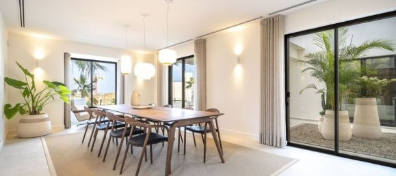 5 غرف نوم فيلا في Estepona, Spain رقم 186123 7