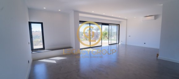 4 bedrooms Villa in Loule, Portugal No. 241919 7