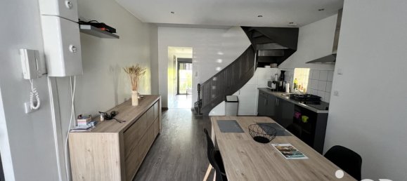 Gebäude in Flixecourt, France 180m², Nr. 74655 9