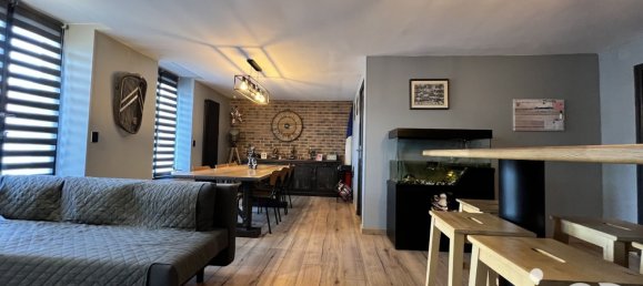 Gebäude in Flixecourt, France 180m², Nr. 74655 19