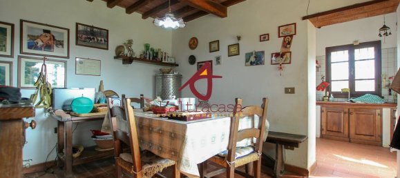 8 rooms House in Uzzano, Italy No. 114101 10