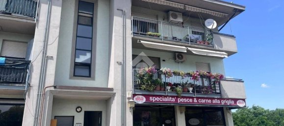 2 bedrooms Apartment in Corteolona e Genzone, Italy No. 78522 3