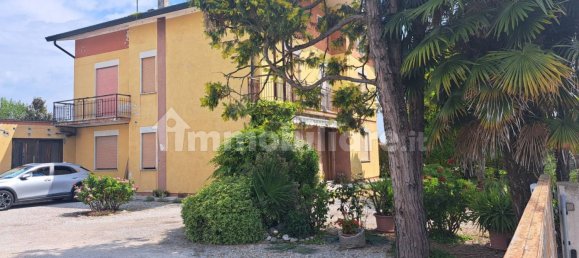 4 bedrooms Villa in Gazzo, Italy No. 301068 4