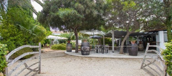 Edificio en Sant Lluis, Spain 260 m² No. 5416 2