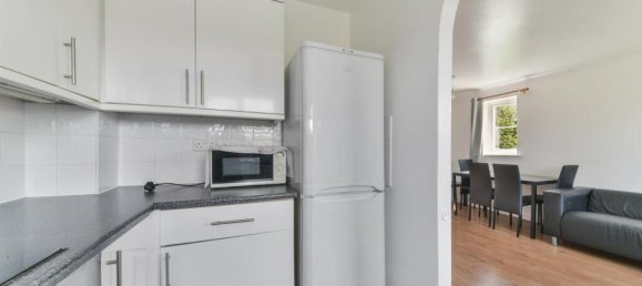 2 bedrooms Apartment in London, United Kingdom No. 9900 8