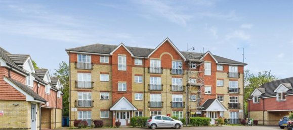 2 bedrooms Apartment in London, United Kingdom No. 9900 19