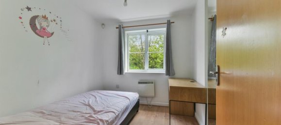 2 bedrooms Apartment in London, United Kingdom No. 9900 16