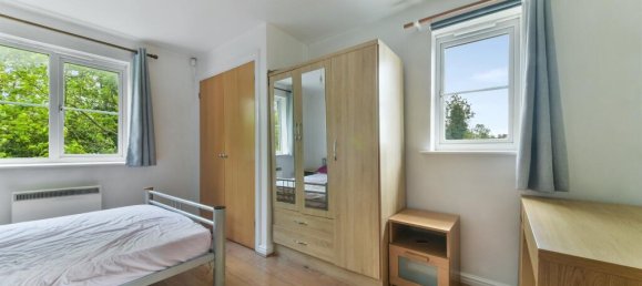 2 bedrooms Apartment in London, United Kingdom No. 9900 14