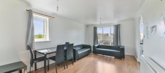 2 bedrooms Apartment in London, United Kingdom No. 9900 6
