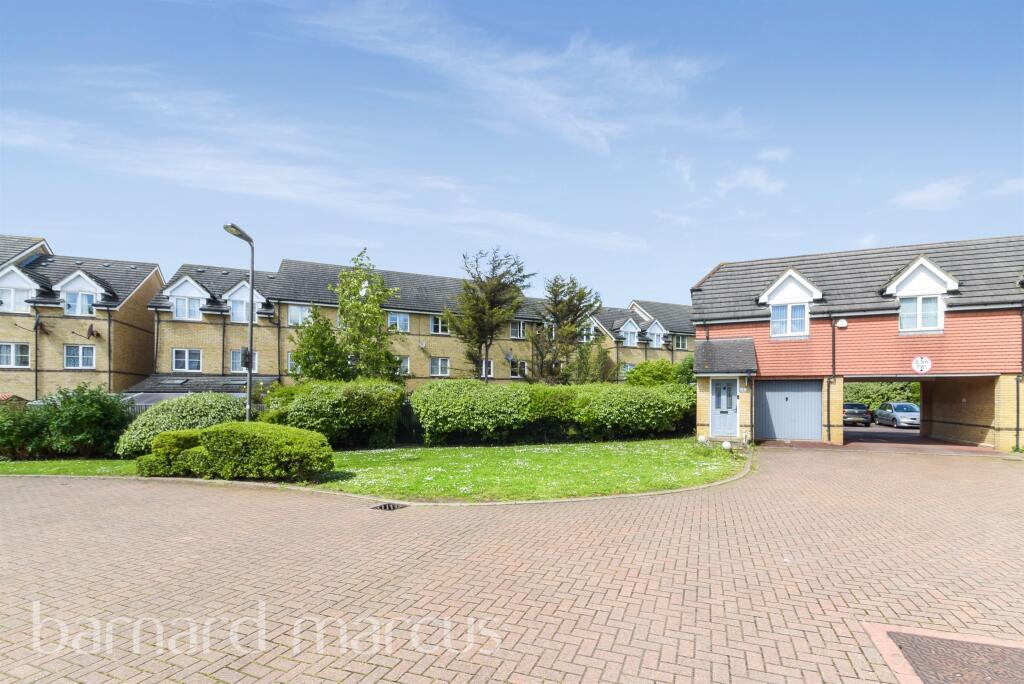 2 bedrooms Apartment in London, United Kingdom No. 9900