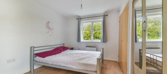 2 bedrooms Apartment in London, United Kingdom No. 9900 33