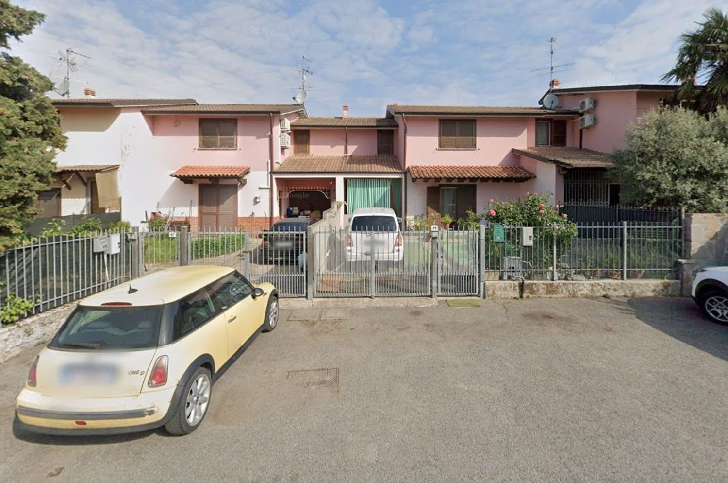 Casa de 2 habitaciónes en Roncaro, Italy No. 7636