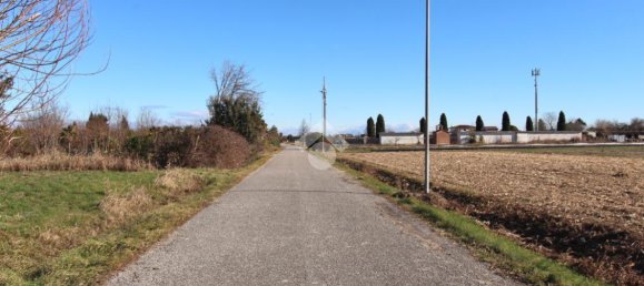 Grundstück in Udine, Italy 2780m², Nr. 91511 16