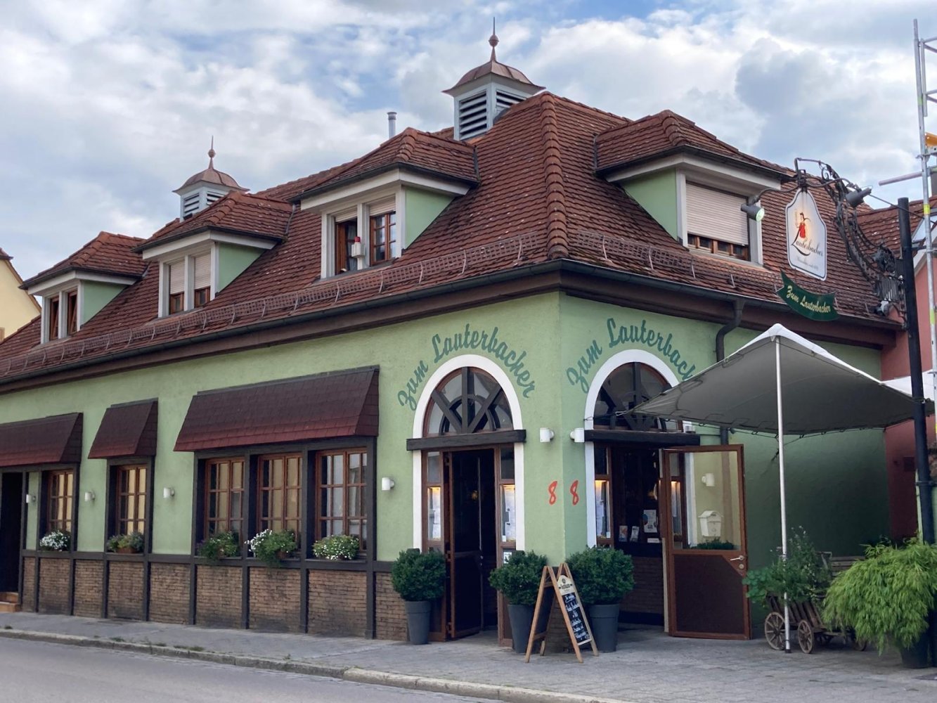 200m² Building in Gunzenhausen, Germany No. 244892