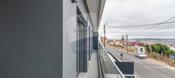 Дом с 4 спальнями в Казал ди Камбра, Португалия № 141418 9