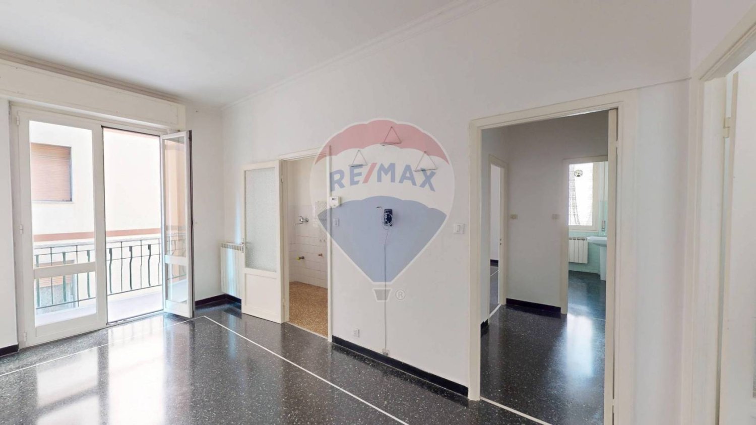 3 Schlafzimmer Wohnung in Campomorone, Italy, Nr. 36545