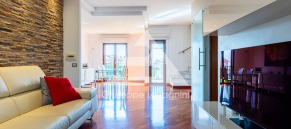 Пентхаус с 3 спальнями в Альбано Лациале, Италия № 311250 13