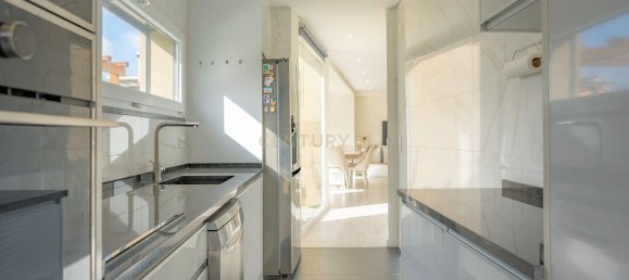 3 bedrooms House in Porto Salvo, Portugal No. 111038 25