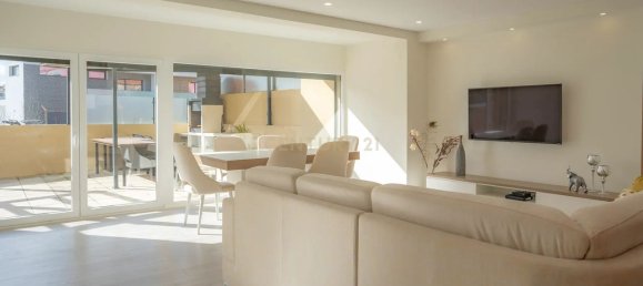 3 bedrooms House in Porto Salvo, Portugal No. 111038 3