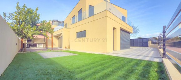 3 bedrooms House in Porto Salvo, Portugal No. 111038 37