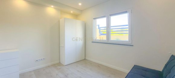 3 bedrooms House in Porto Salvo, Portugal No. 111038 34