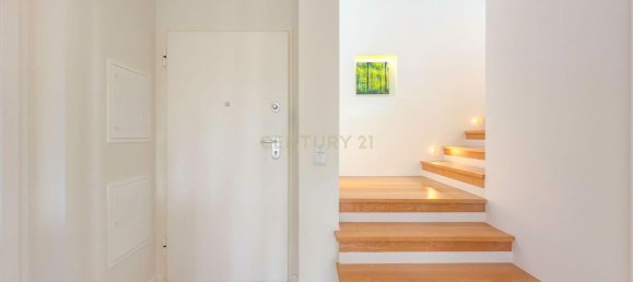 3 bedrooms House in Porto Salvo, Portugal No. 111038 41