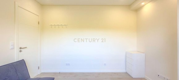 3 bedrooms House in Porto Salvo, Portugal No. 111038 35