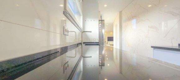 3 bedrooms House in Porto Salvo, Portugal No. 111038 32